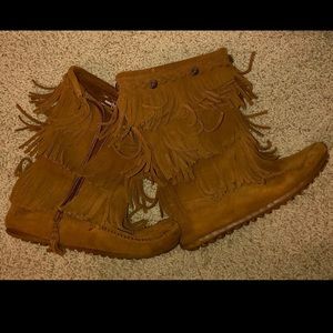 Girls Fringe Minnetonka Boots